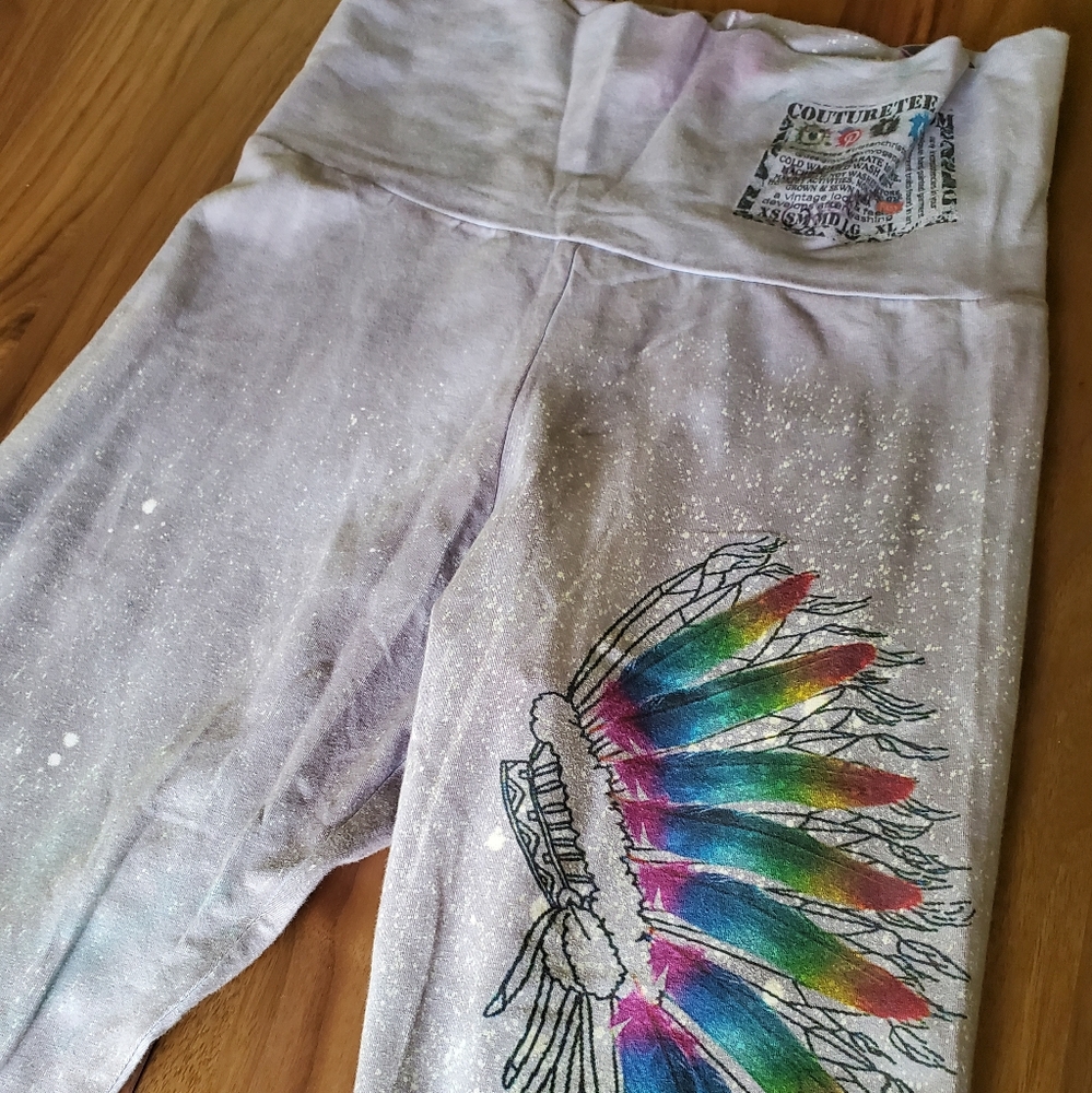 Hazey Breeze Feather Yoga Pants